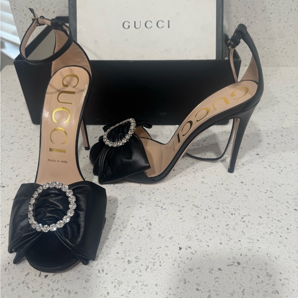 Gucci Black Heels with Crystal Bow - Picture 2 of 6